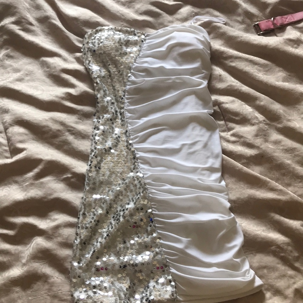 Mini dress